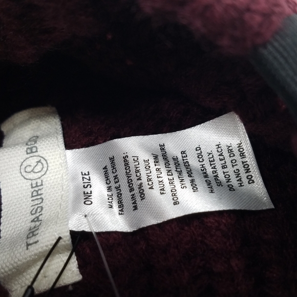 Treasure & Bond Burgundy Royale Knit Pom Beanie Hat - Picture 6 of 7